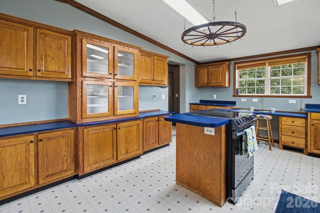 74 Chambers Road, Weaverville, NC 28787