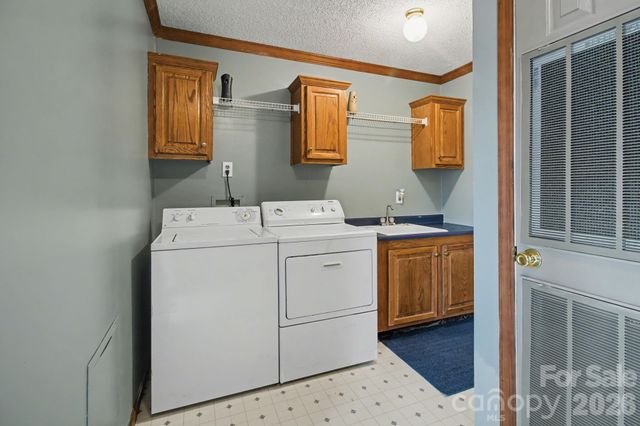 74 Chambers Road, Weaverville, NC 28787