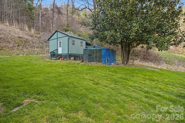 74 Chambers Road, Weaverville, NC 28787