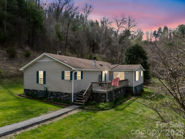 74 Chambers Road, Weaverville, NC 28787