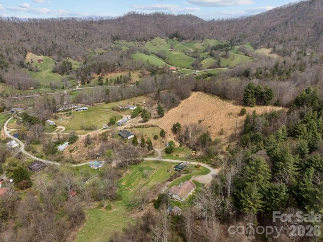 74 Chambers Road, Weaverville, NC 28787