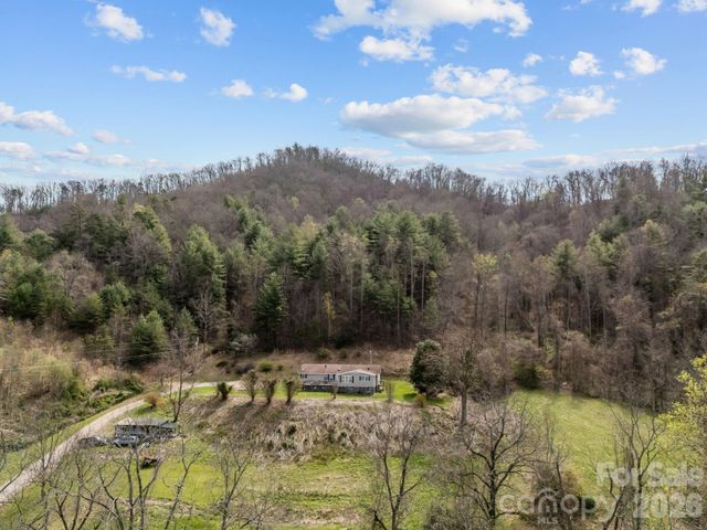74 Chambers Road, Weaverville, NC 28787
