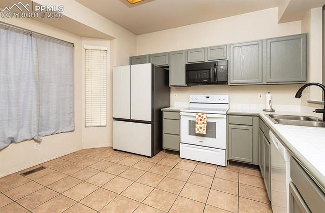 4119 Happy Jack Drive, Colorado Springs, CO 80922