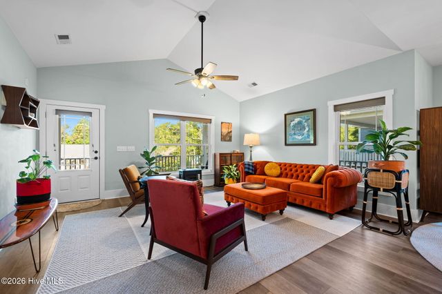116 NE 13th Street, Oak Island, NC 28465