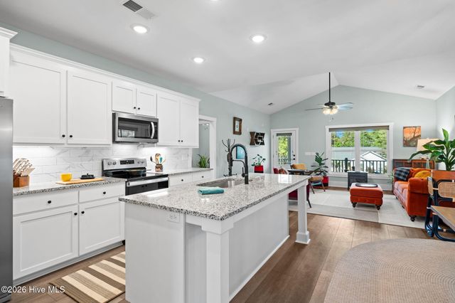 116 NE 13th Street, Oak Island, NC 28465