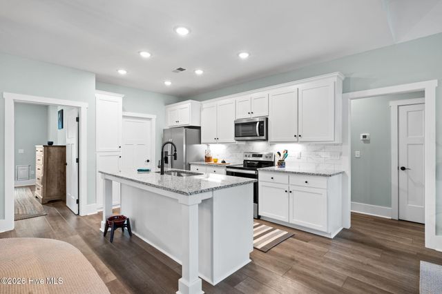 116 NE 13th Street, Oak Island, NC 28465
