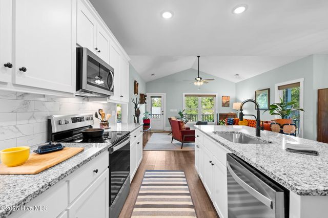 116 NE 13th Street, Oak Island, NC 28465
