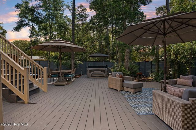 116 NE 13th Street, Oak Island, NC 28465
