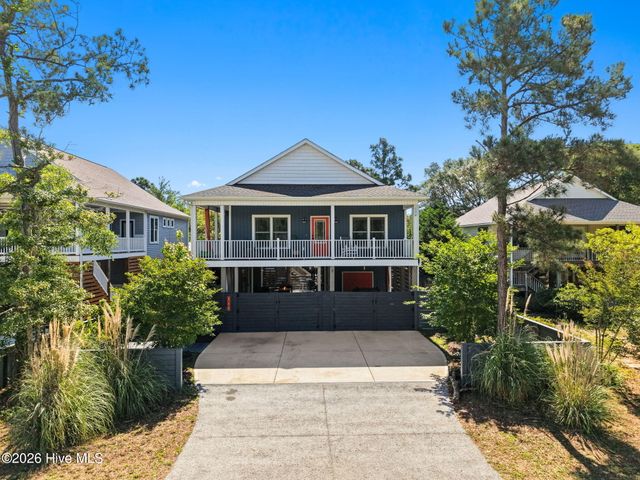 116 NE 13th Street, Oak Island, NC 28465