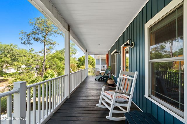 116 NE 13th Street, Oak Island, NC 28465