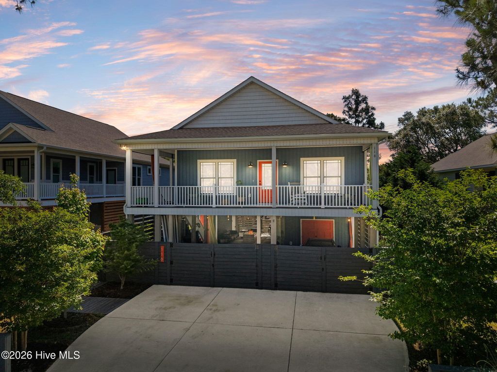 116 NE 13th Street, Oak Island, NC 28465