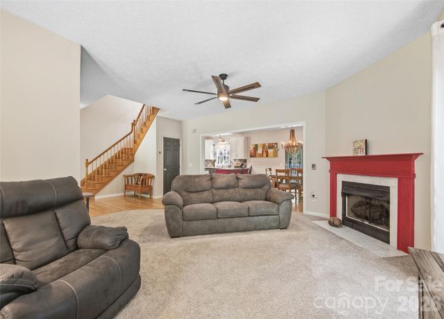 28 Gentlewood Trail, Candler, NC 28715