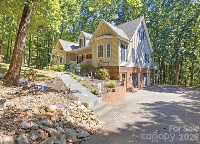 28 Gentlewood Trail, Candler, NC 28715