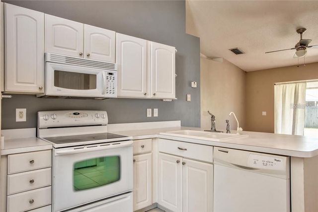 8816 SEA ISLAND WAY, Tampa, FL 33635