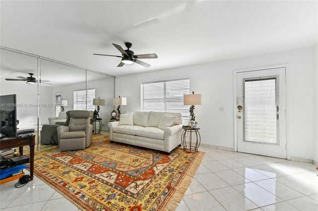 528 Burgundy K K, Delray Beach, FL 33484