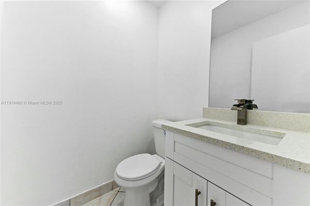 528 Burgundy K K, Delray Beach, FL 33484