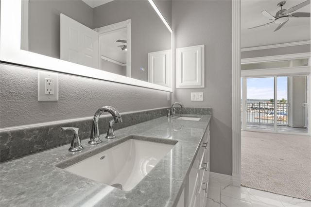 168 Lake Point Boulevard C301, Conroe, TX 77356