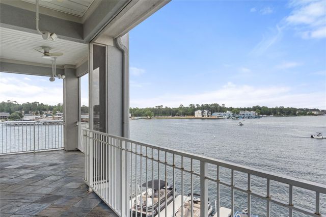 168 Lake Point Boulevard C301, Conroe, TX 77356