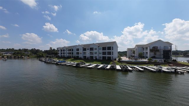 168 Lake Point Boulevard C301, Conroe, TX 77356