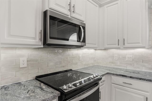 168 Lake Point Boulevard C301, Conroe, TX 77356