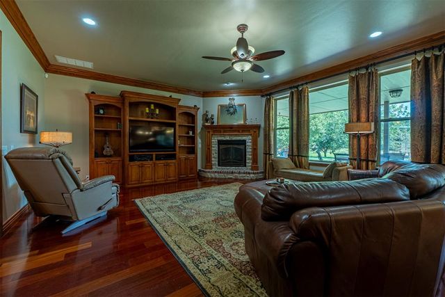 13410 Silver Ridge Road, Yukon, OK 73099