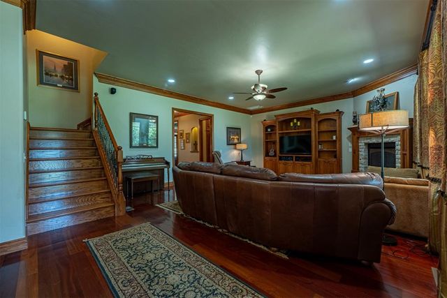 13410 Silver Ridge Road, Yukon, OK 73099