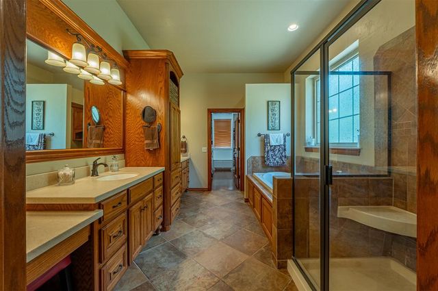 13410 Silver Ridge Road, Yukon, OK 73099