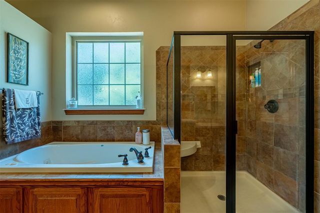 13410 Silver Ridge Road, Yukon, OK 73099