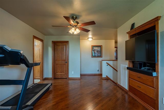 13410 Silver Ridge Road, Yukon, OK 73099