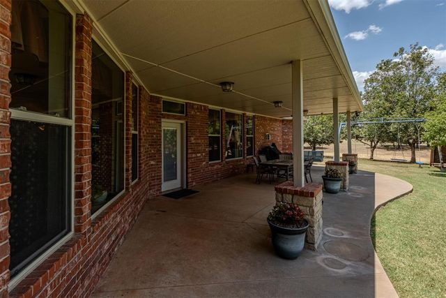 13410 Silver Ridge Road, Yukon, OK 73099