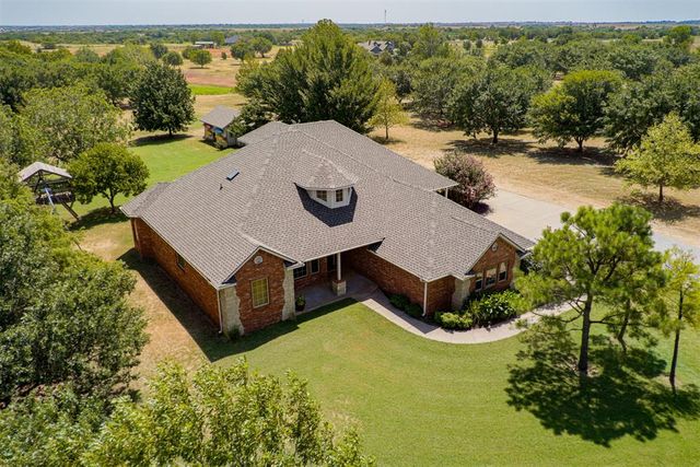 13410 Silver Ridge Road, Yukon, OK 73099
