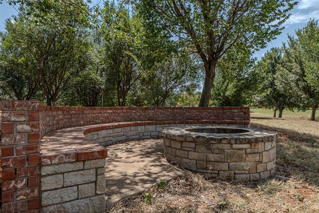 13410 Silver Ridge Road, Yukon, OK 73099