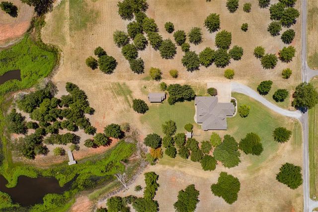 13410 Silver Ridge Road, Yukon, OK 73099