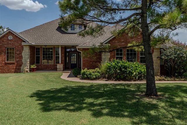 13410 Silver Ridge Road, Yukon, OK 73099