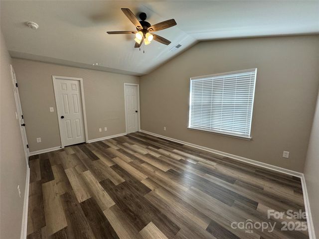 5412 Henderson Oaks Drive, Charlotte, NC 28269