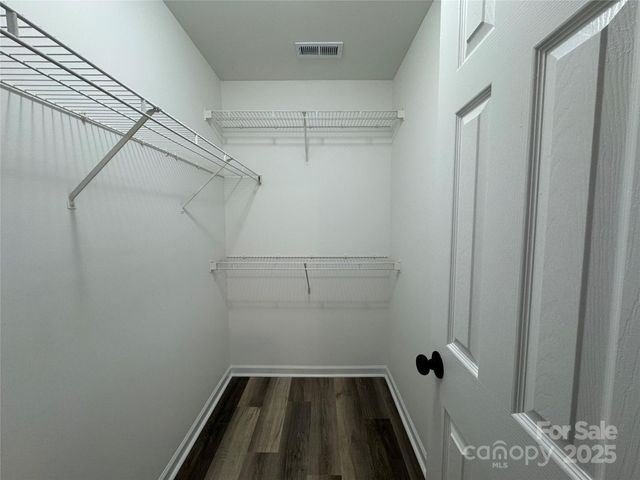 5412 Henderson Oaks Drive, Charlotte, NC 28269
