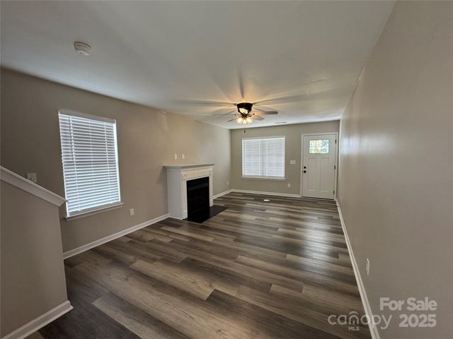 5412 Henderson Oaks Drive, Charlotte, NC 28269