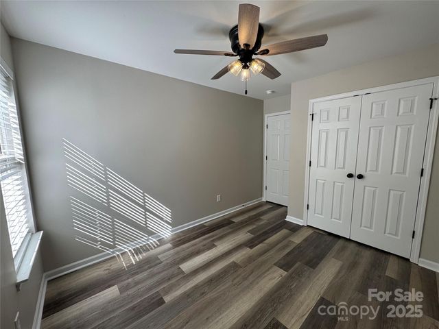 5412 Henderson Oaks Drive, Charlotte, NC 28269