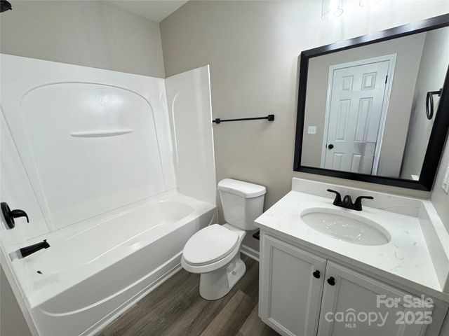 5412 Henderson Oaks Drive, Charlotte, NC 28269