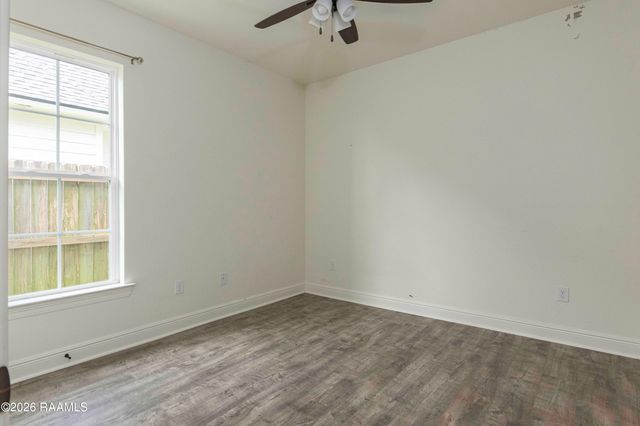 101 Fox Hill Road, Youngsville, LA 70592