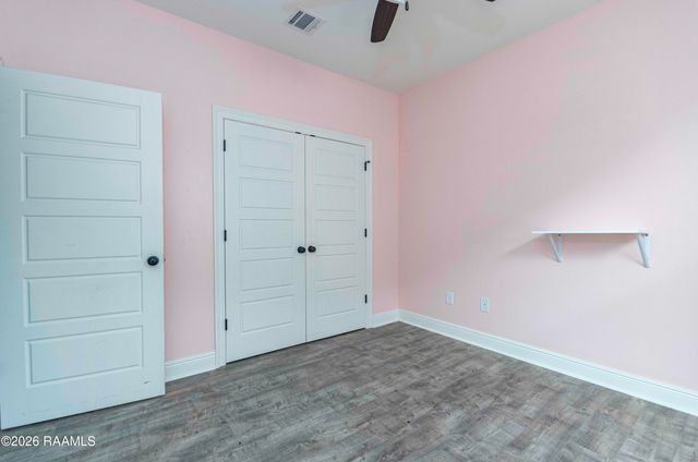 101 Fox Hill Road, Youngsville, LA 70592