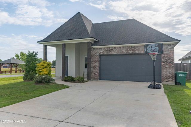 101 Fox Hill Road, Youngsville, LA 70592