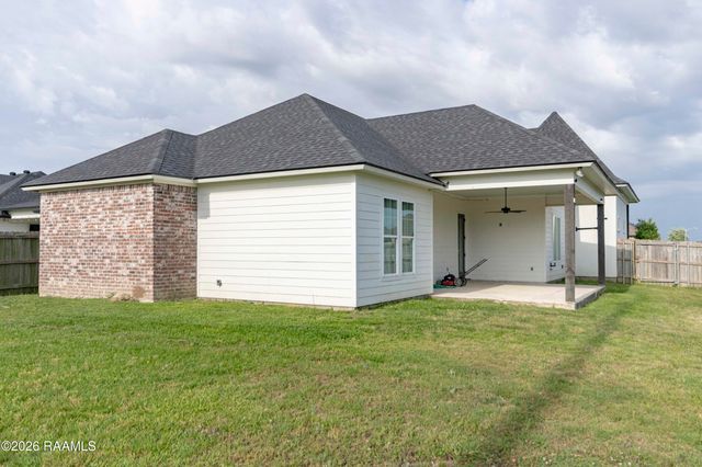 101 Fox Hill Road, Youngsville, LA 70592