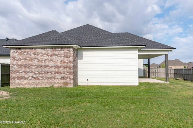 101 Fox Hill Road, Youngsville, LA 70592