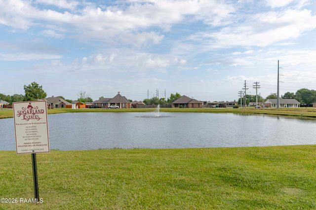 101 Fox Hill Road, Youngsville, LA 70592