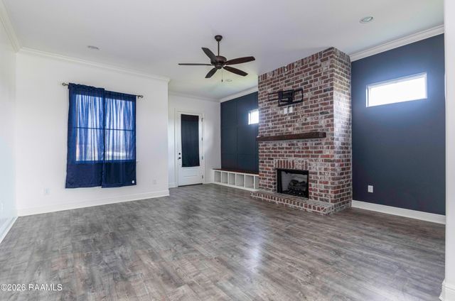 101 Fox Hill Road, Youngsville, LA 70592