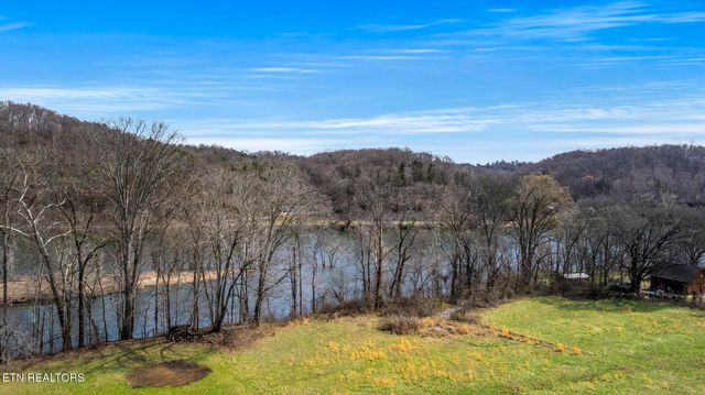 1982 Holston Shores Drive, Rutledge, TN 37861