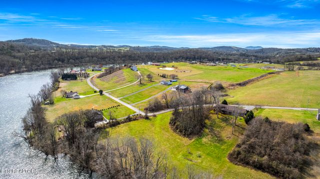 1982 Holston Shores Drive, Rutledge, TN 37861