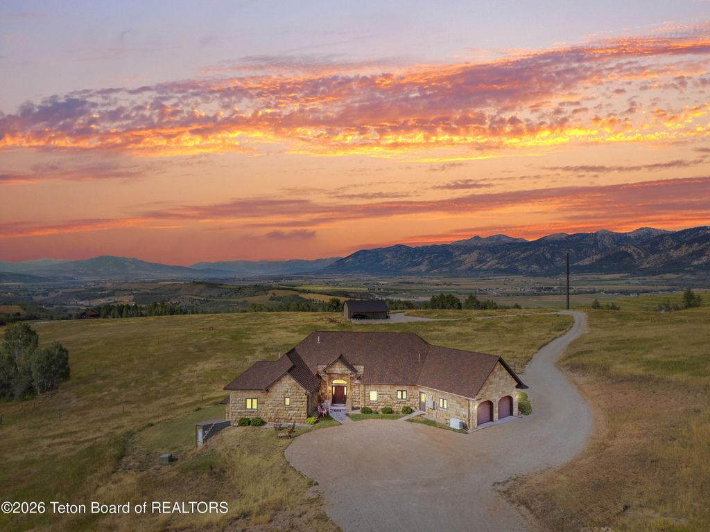 2220 ASPEN HOLLOW Road, Bedford, WY 83112