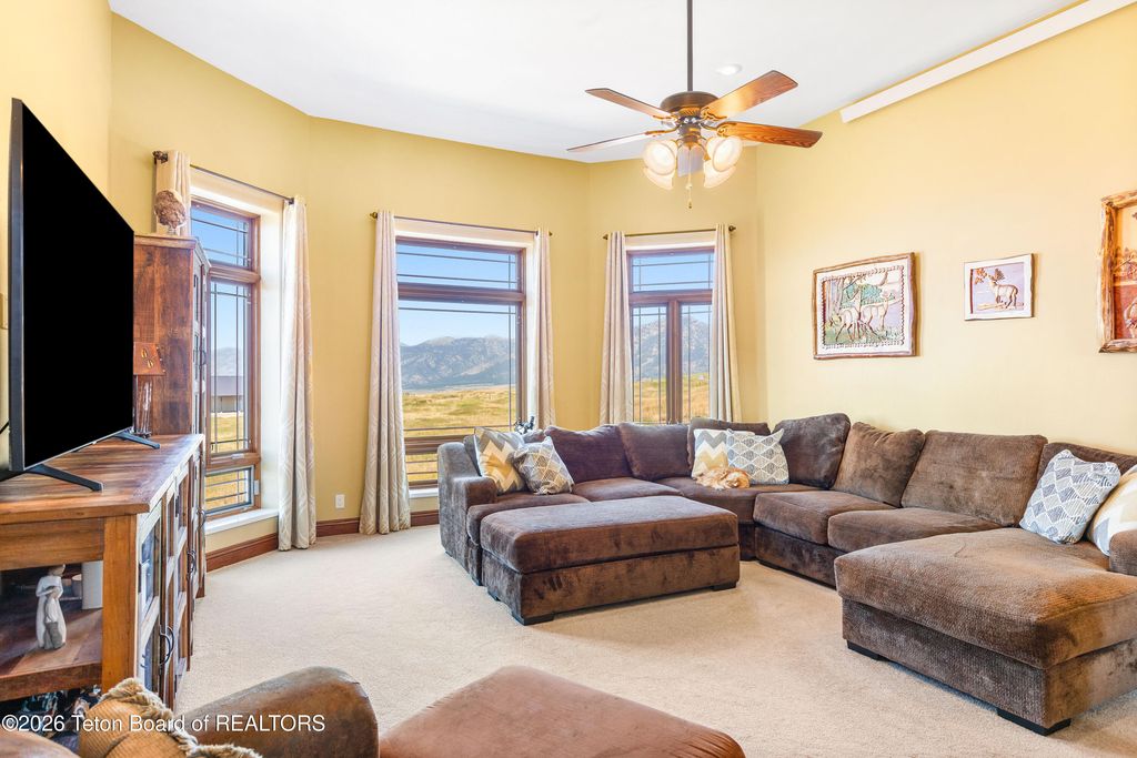 2220 ASPEN HOLLOW Road, Bedford, WY 83112 photo 5